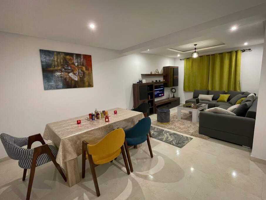 Apartamento Experience De Luxe Ultime / Parking / Restaurant / Cafe / Carrefour Uchda  Exterior foto