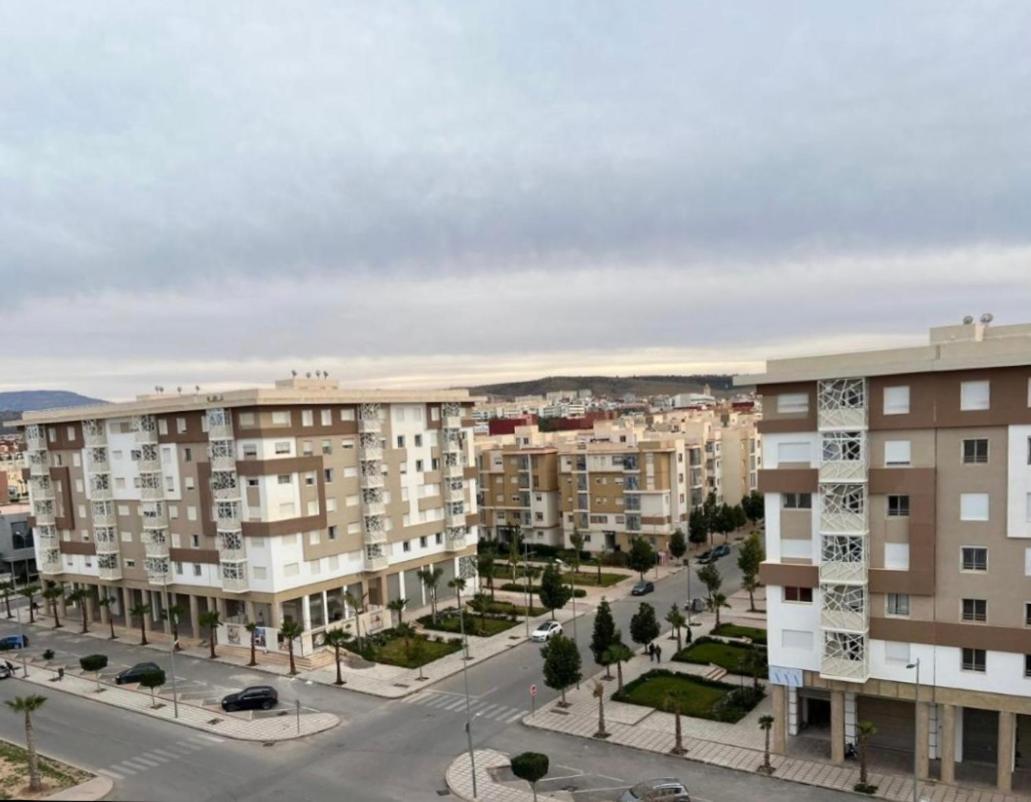 Apartamento Experience De Luxe Ultime / Parking / Restaurant / Cafe / Carrefour Uchda  Exterior foto